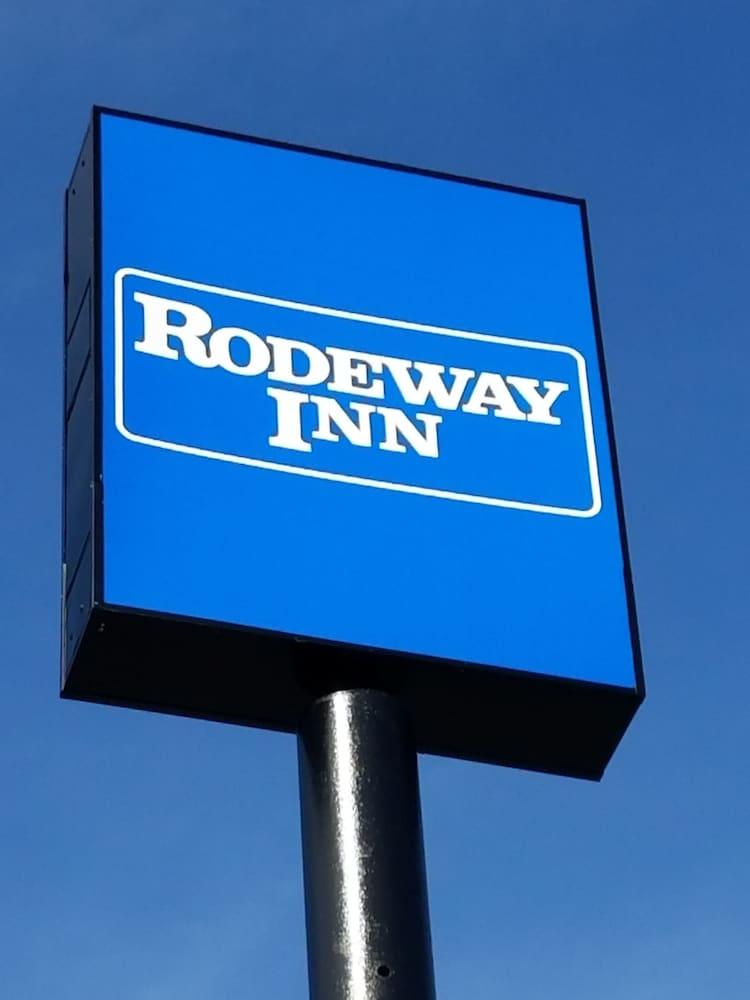 Rodeway Inn Near Hall Of Fame North Canton Εξωτερικό φωτογραφία